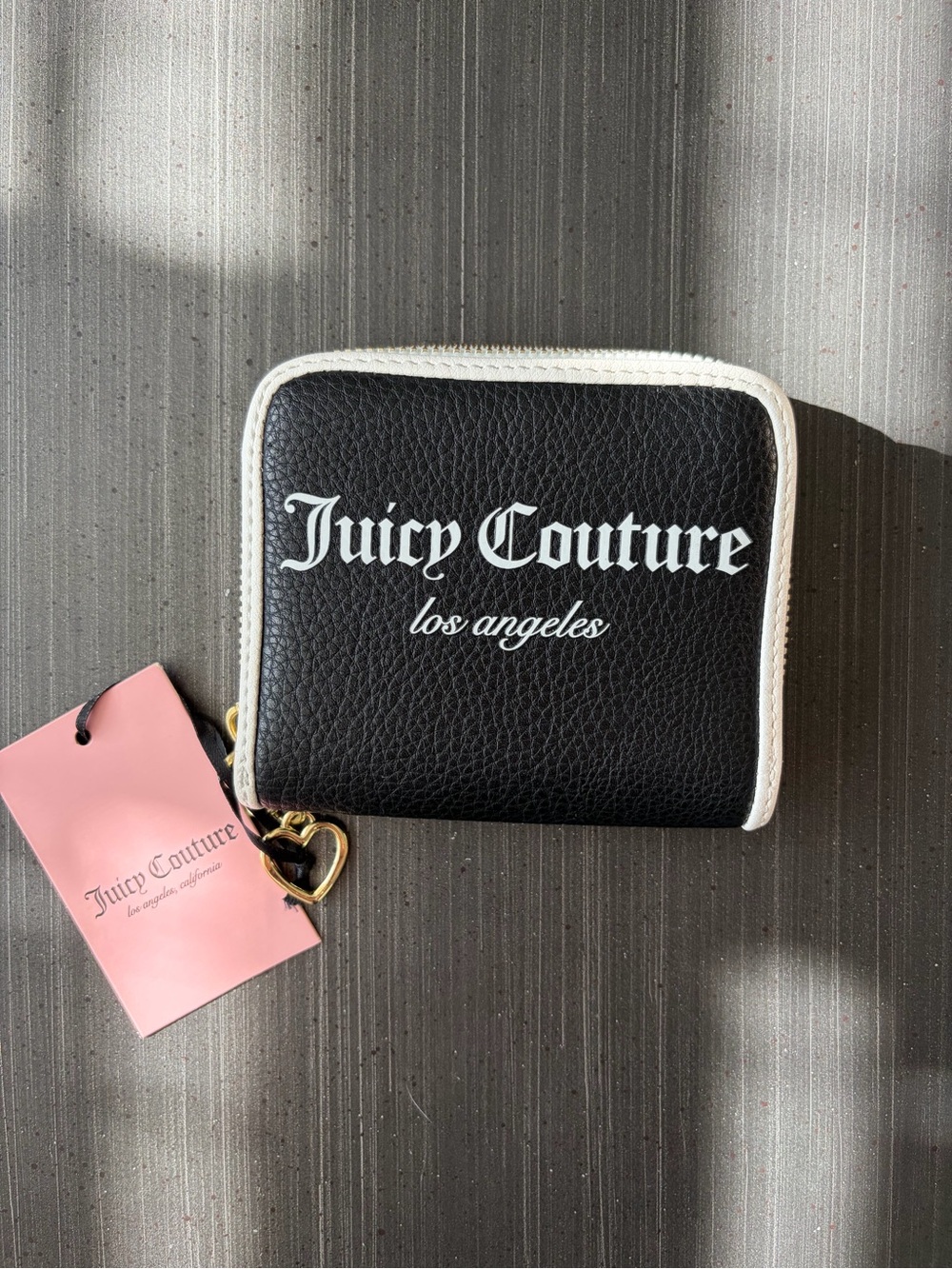 Juicy Couture Black & White Small Zip Around Wallet NWT